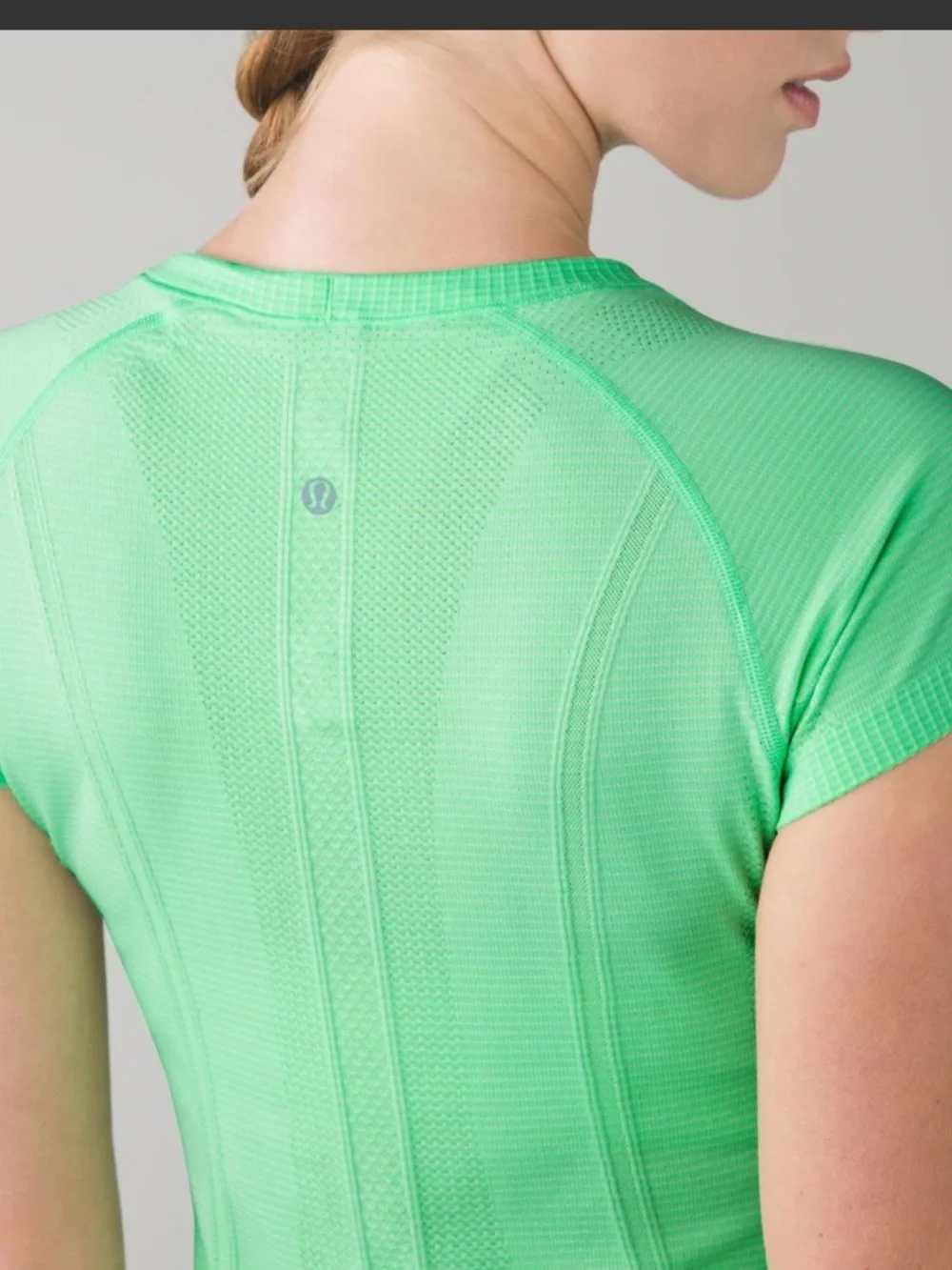 Lululemon Swiftly Tech Short Sleeve Crew Heathered Scream Green size 8